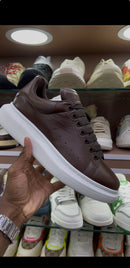 Mcqueen - Couro marrom